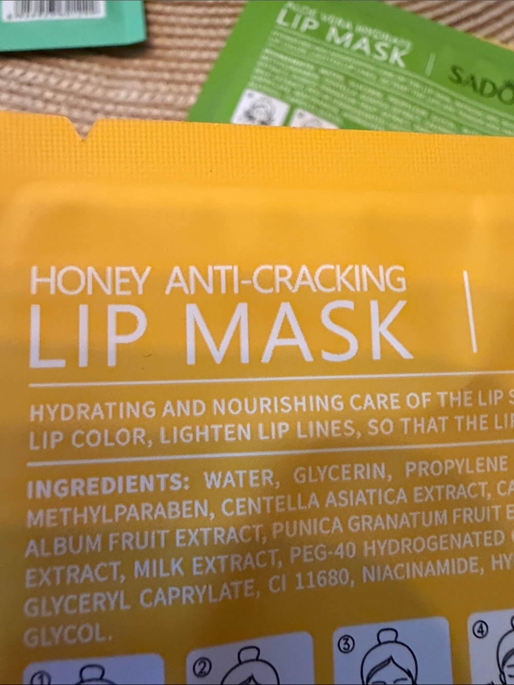 Sadoer hydrating & Nourishing Lip Mask Pack Assorted Aloe, Honey, Avocado,Orange - Picture 11 of 12